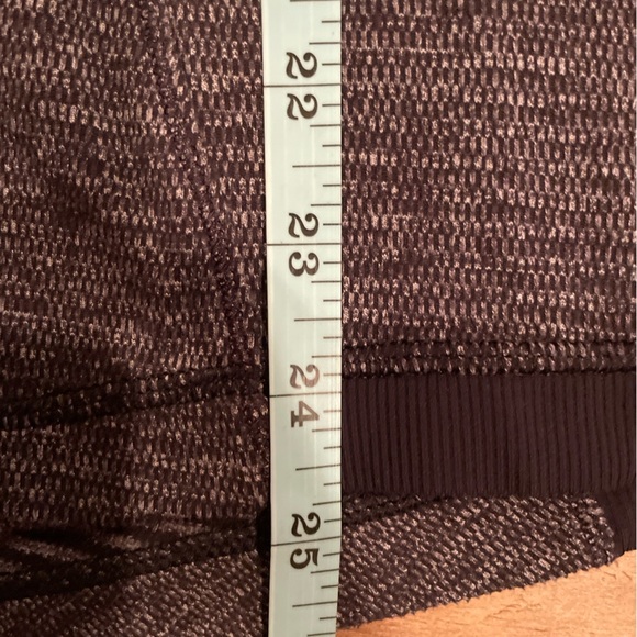 Lululemon Long Sleeve ribbon trim reflective sweat wicking mesh - Picture 10 of 10